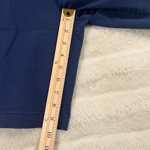 Mens Izod Navy blue shorts size 34 - Picture 6 of 6